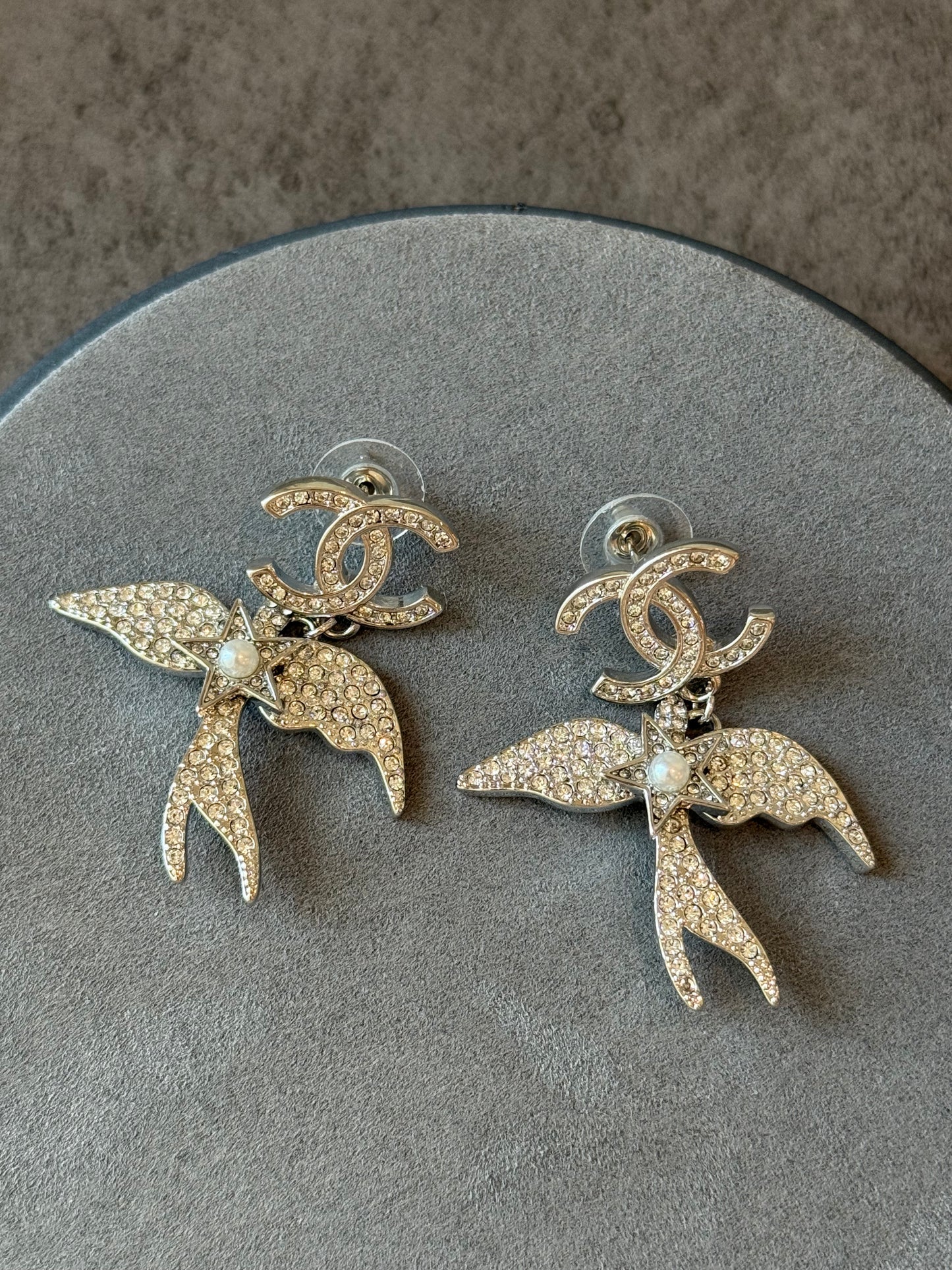 Coco Pearl Cz swallow earring