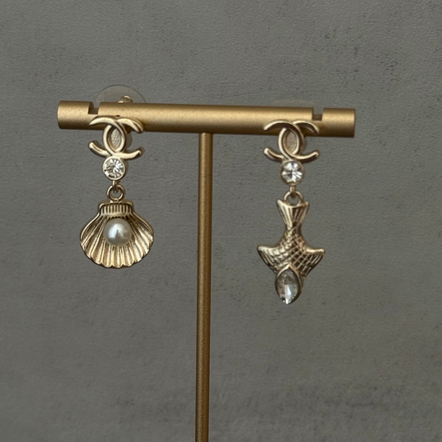Coco Gold shell and pearl Dangle Earrings