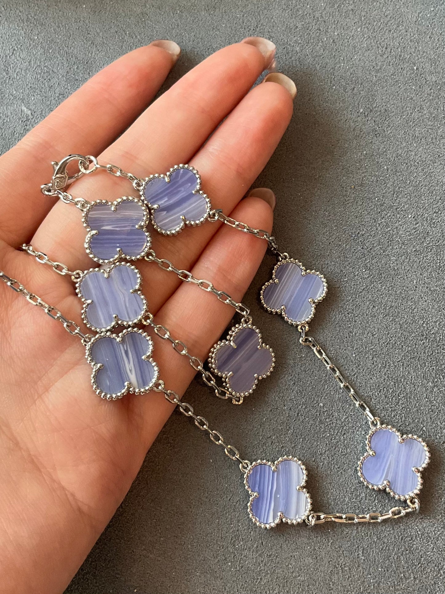 10 motifs Chalcedony 15mm clover necklace 925 silver 18k white gold plated 42cm long - ParadiseKissCo