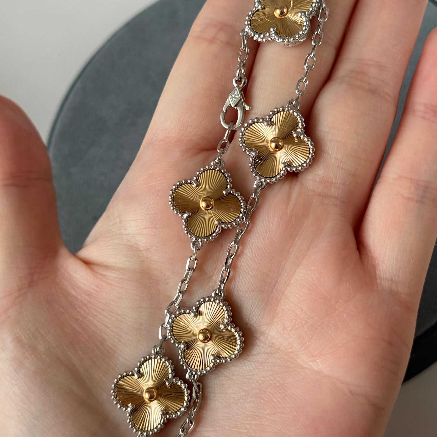 5 motifs 2 tone Guillioche 15mm clover bracelet 18k gold plated 7.5 inches long