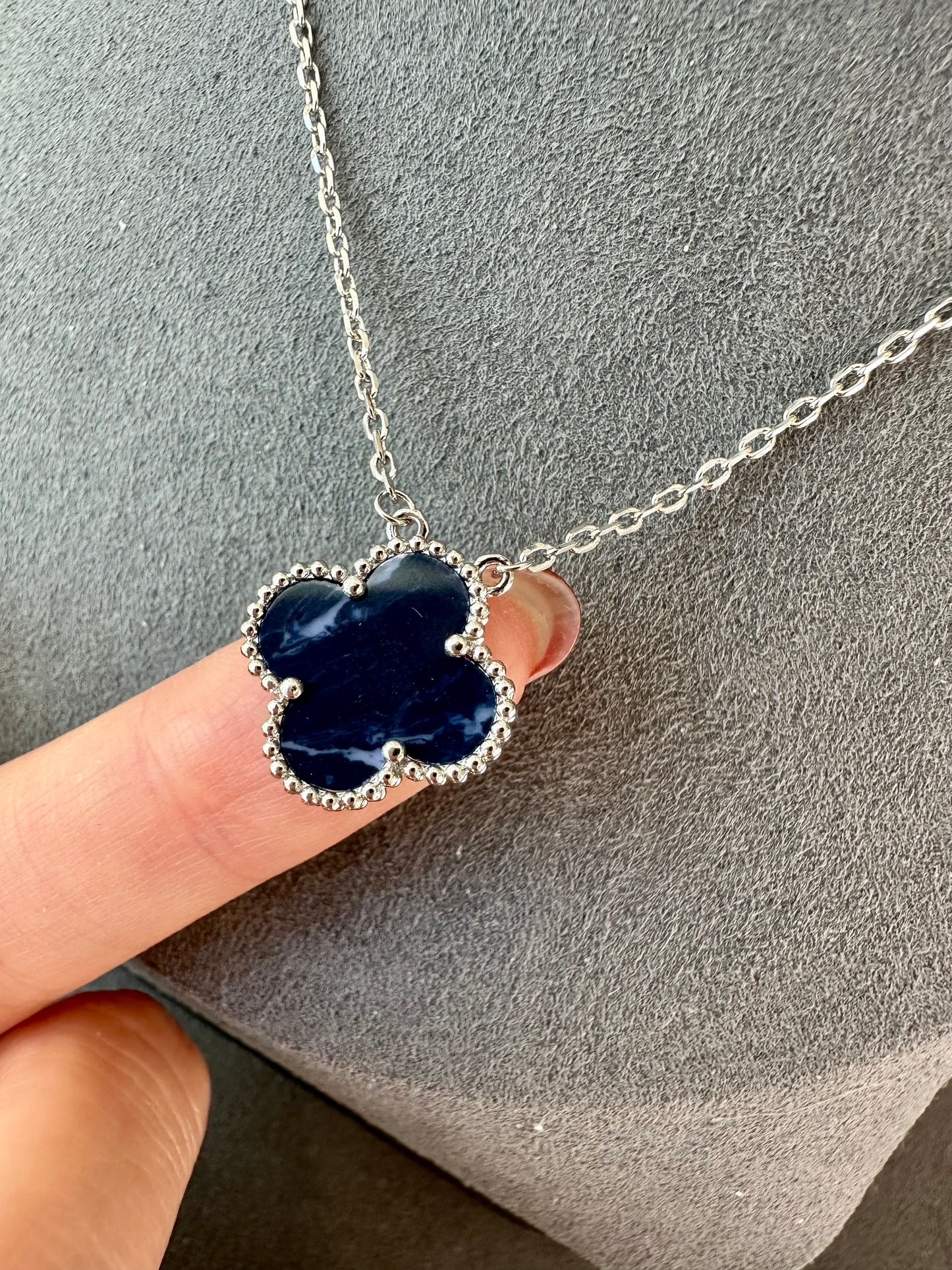 15mm Pietersite Clover Necklace, 18k white Gold Plated, 925 Sterling Silver 42cm long - ParadiseKissCo