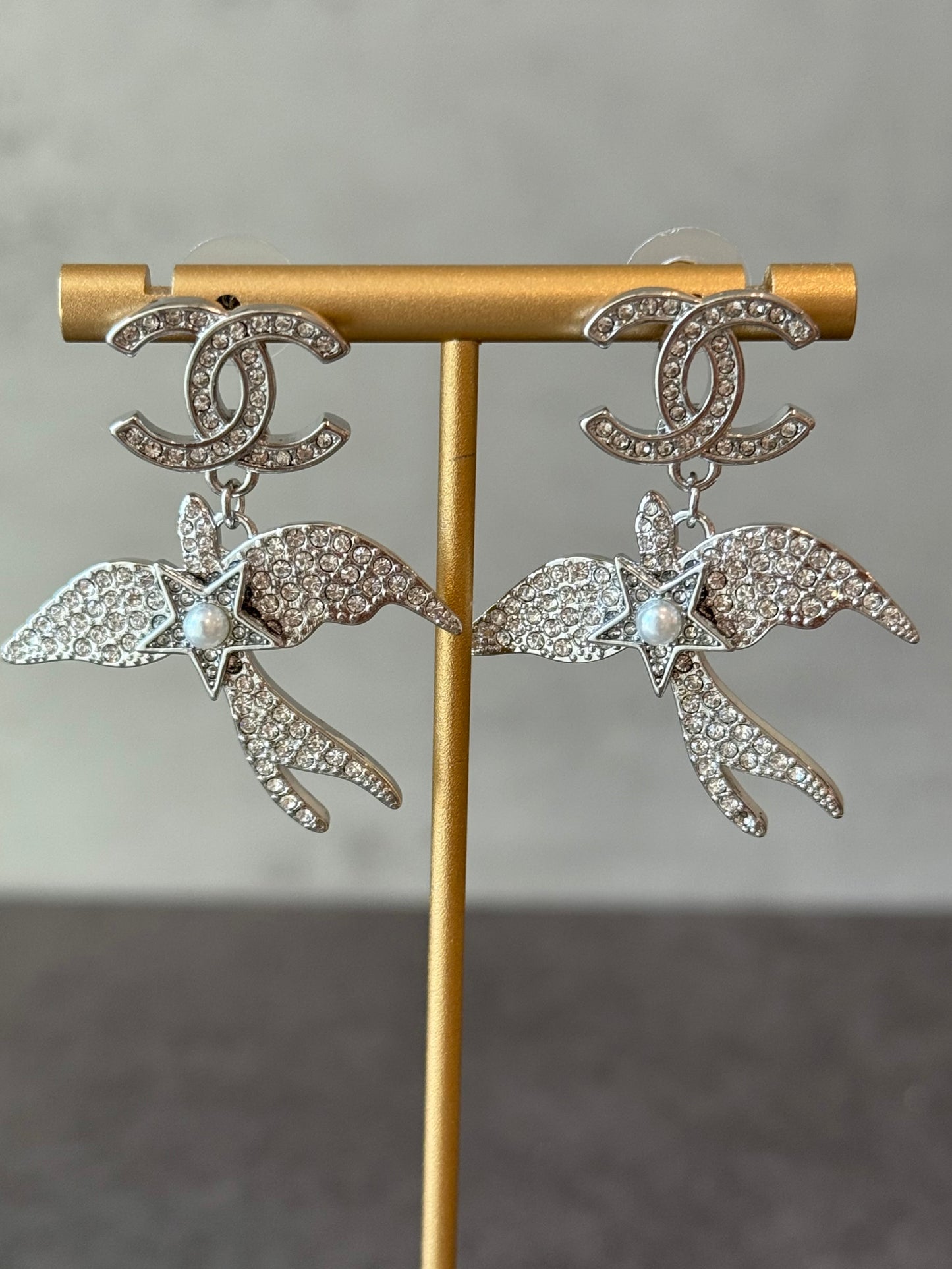 Coco Pearl Cz swallow earring