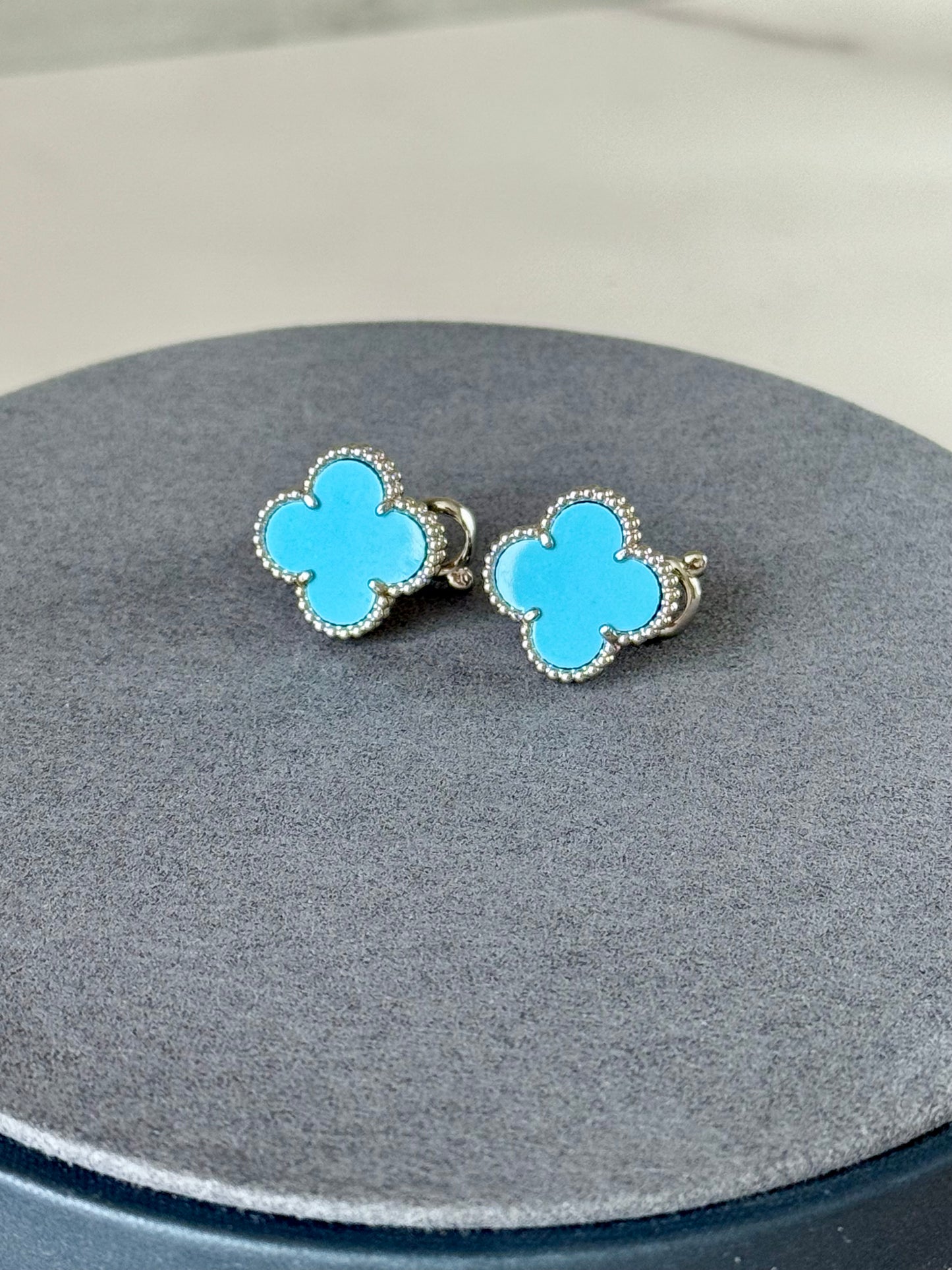 15mm Turquoise clover earrings 925 silver 18k white gold plated