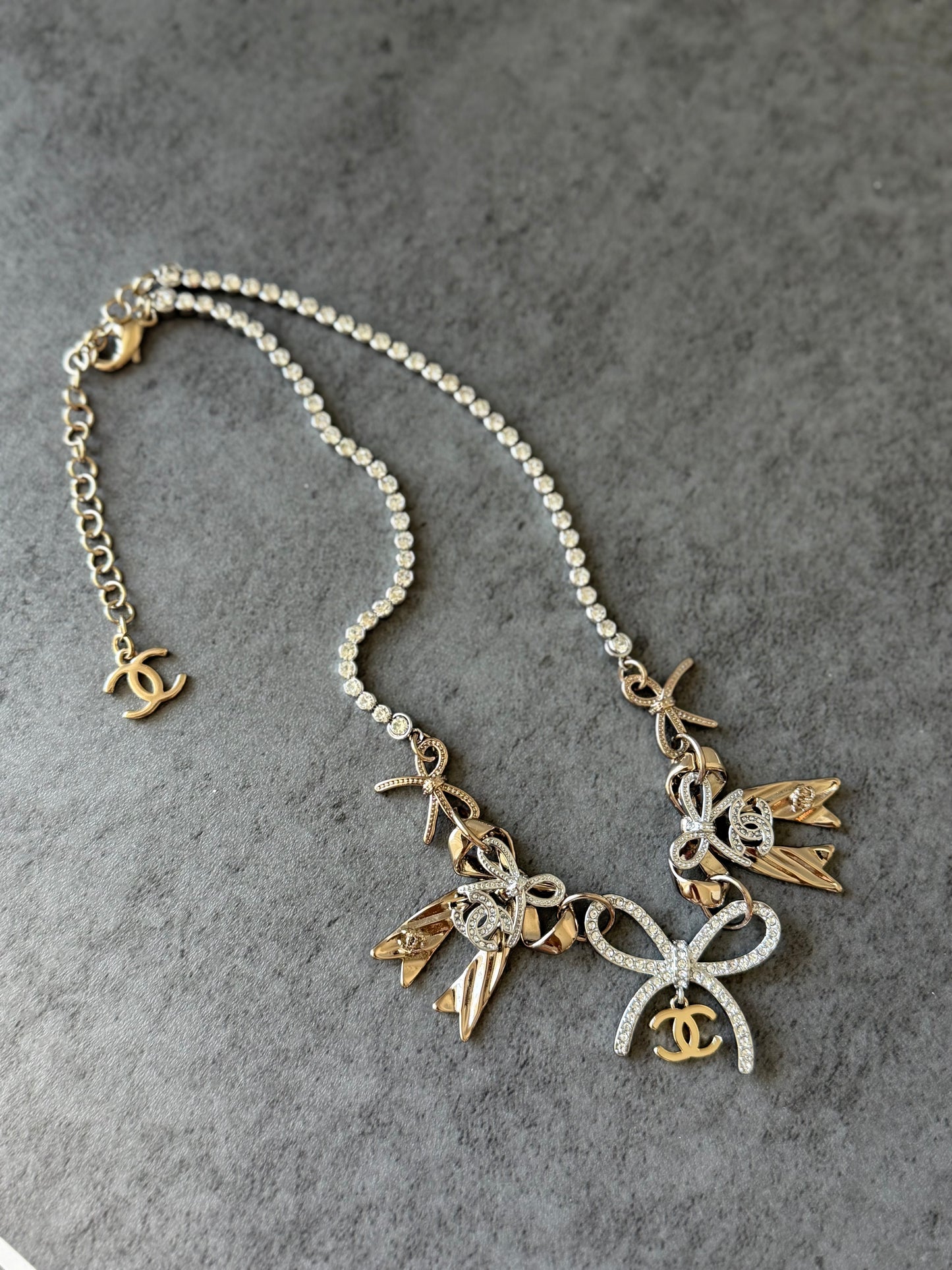 coco bow diamond necklace