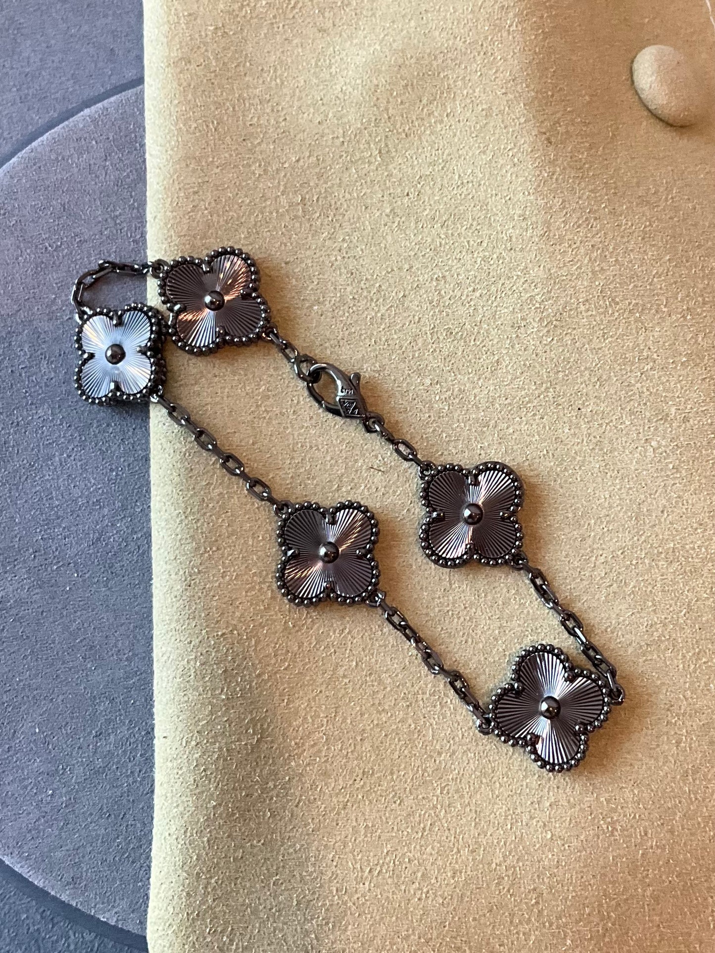 5 motifs black Guillioche 15mm clover bracelet 7.5 inches long - ParadiseKissCo