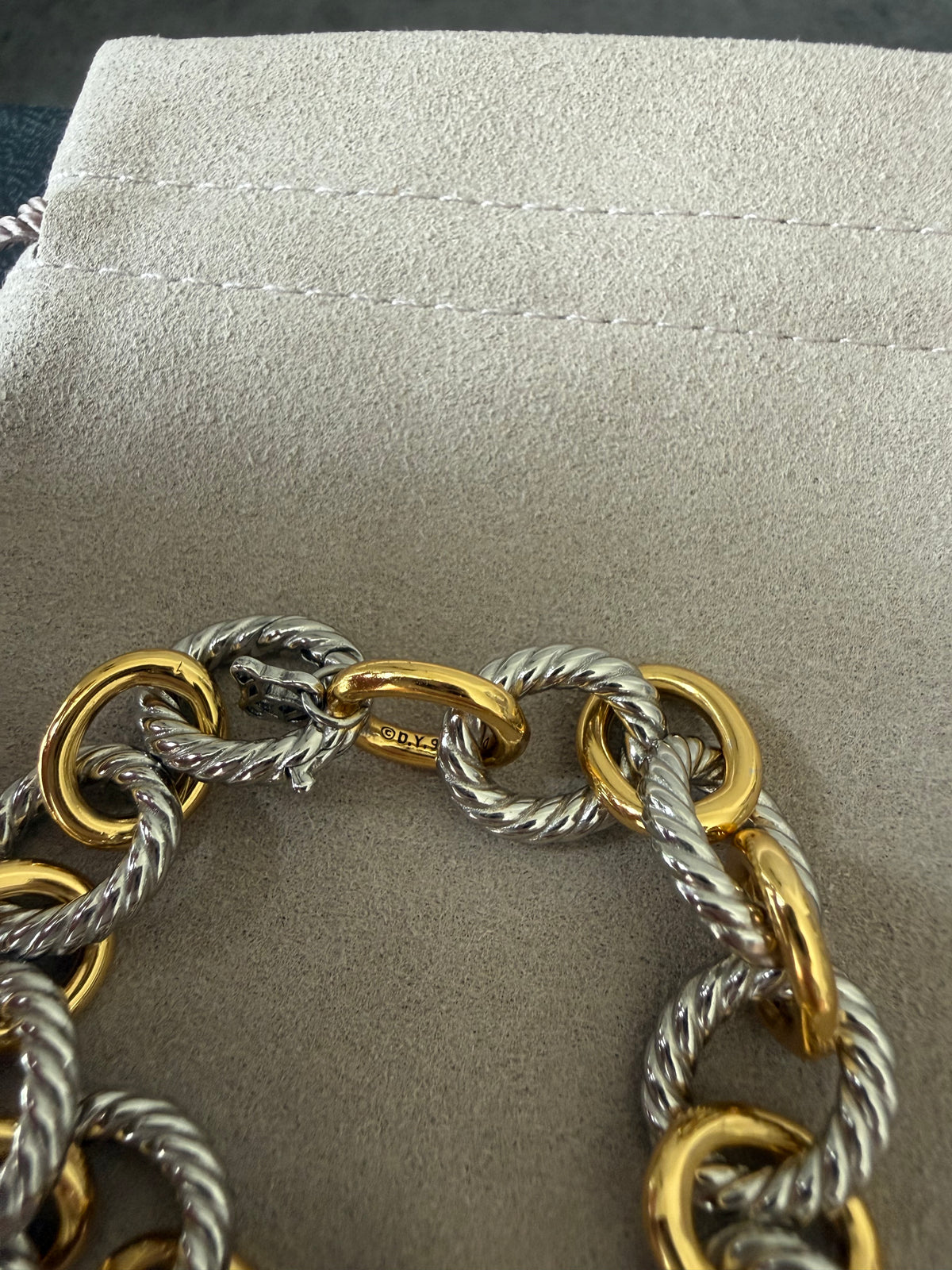 OVAL LINK CHAIN BRACELET
Sterling Silver with 18K Yellow Gold, 12mm