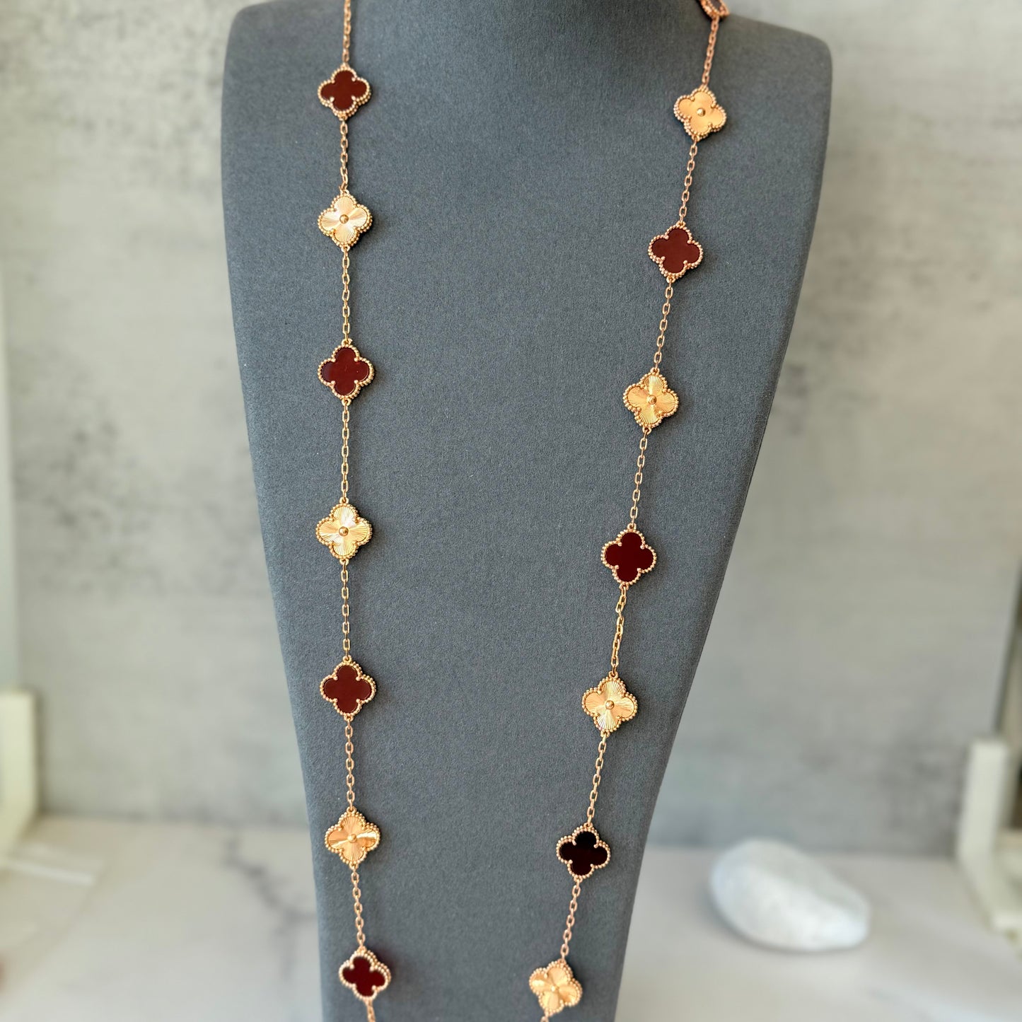 Guillioche Carnelian 20 motif clover necklace 925 silver 18k rose gold plated 84 cm long clover size 15mm