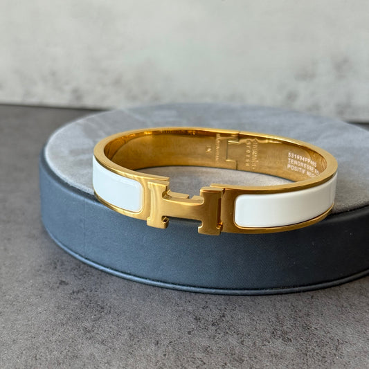 H White Bracelet 7.5 inches 19cm