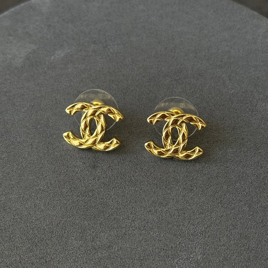 Coco gold stud earring