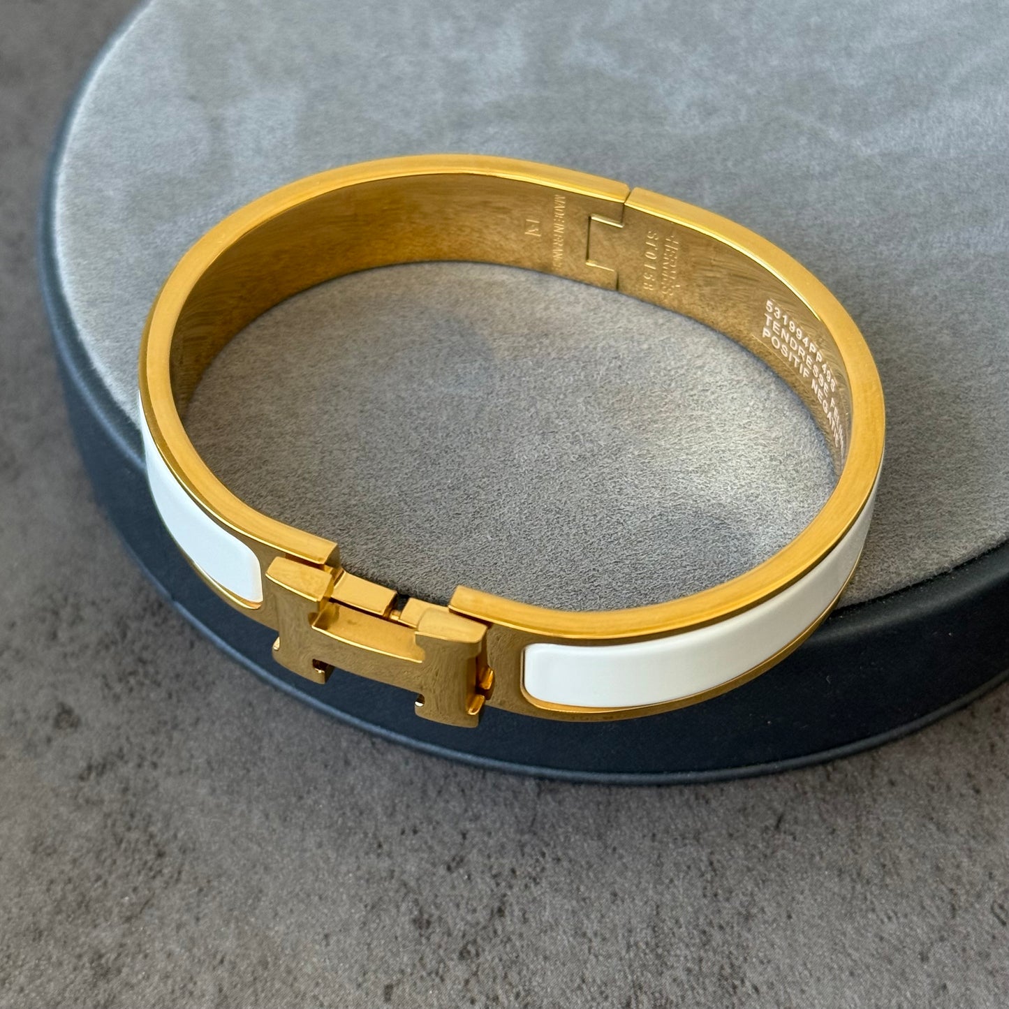 H White Bracelet 7.5 inches 19cm