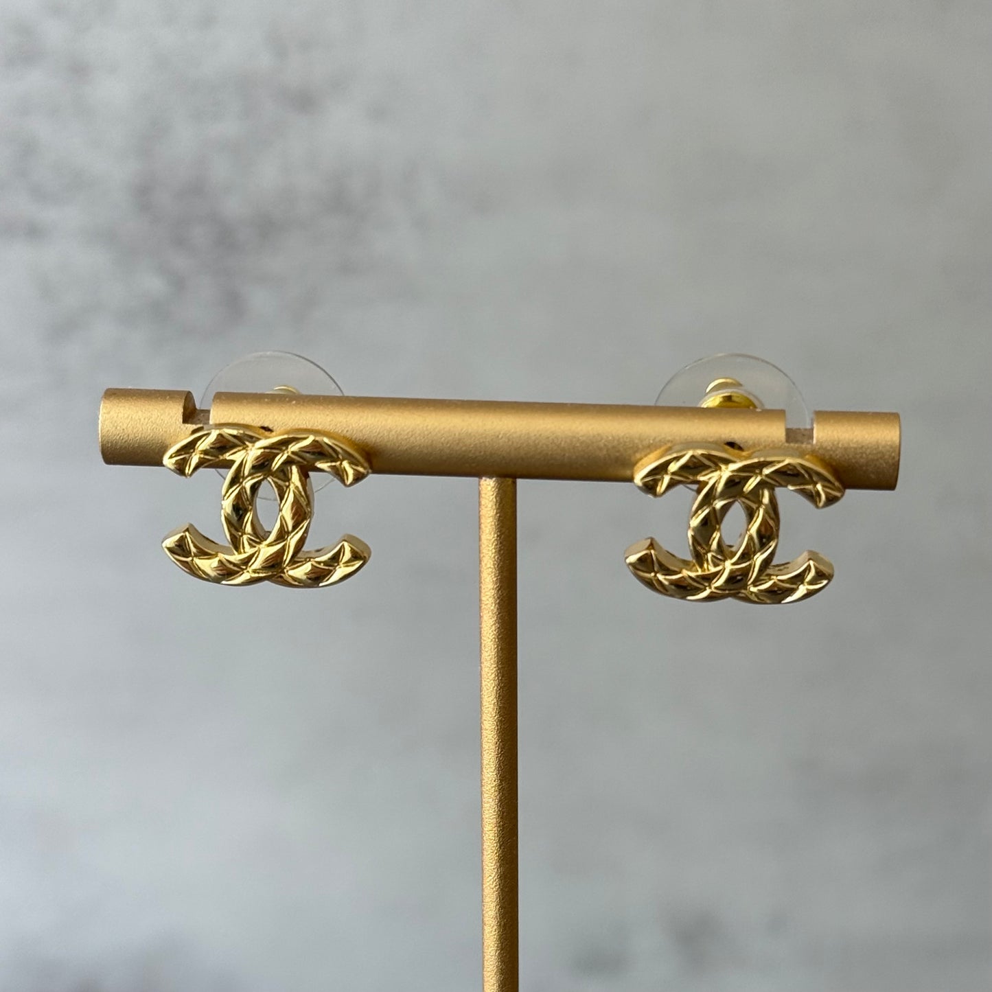 Coco gold stud earring