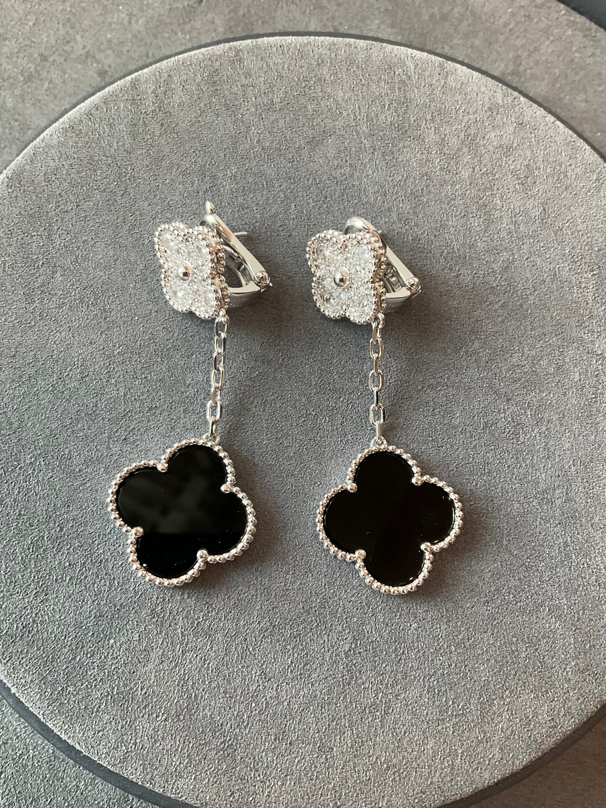 2 motifs onyx cz clover earrings clover dangle earrings 925 silver 18k white gold plated - ParadiseKissCo