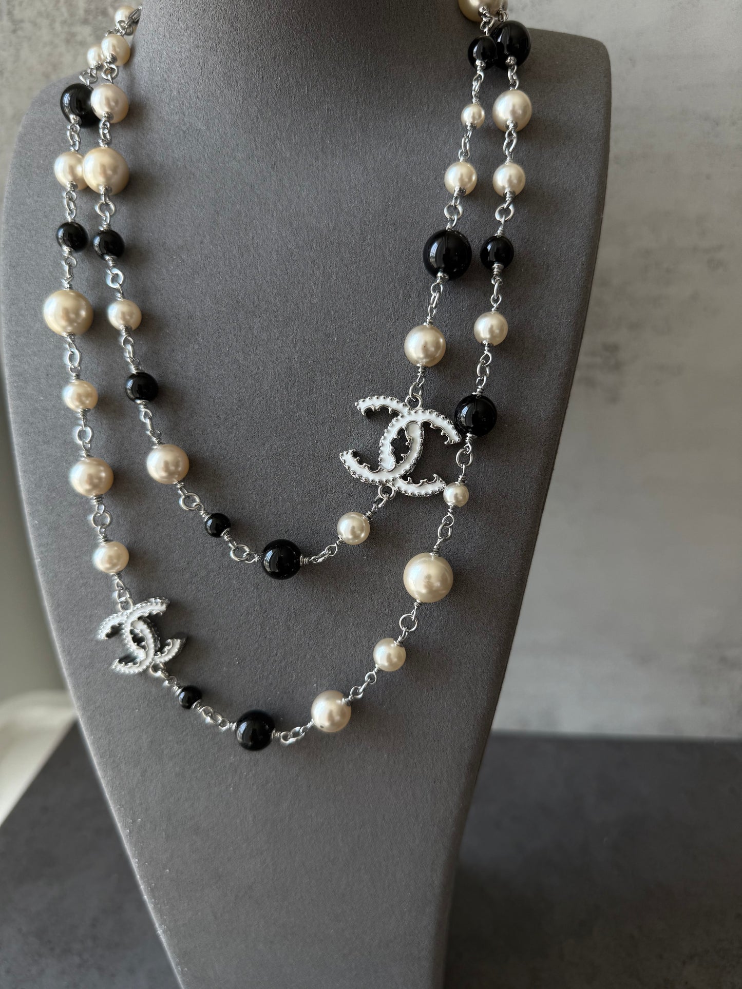 coco black white long pearl necklace