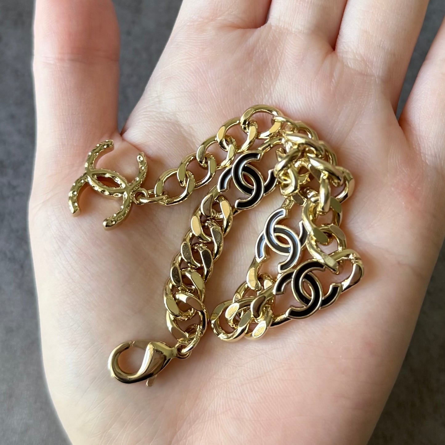 Coco cc gold chain black ceramics bracelet