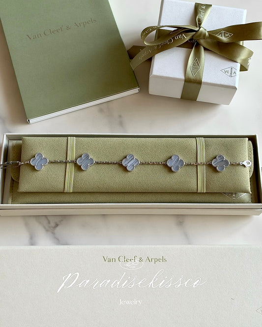 Vintage Alhambra Chalcedony Clover Bracelet