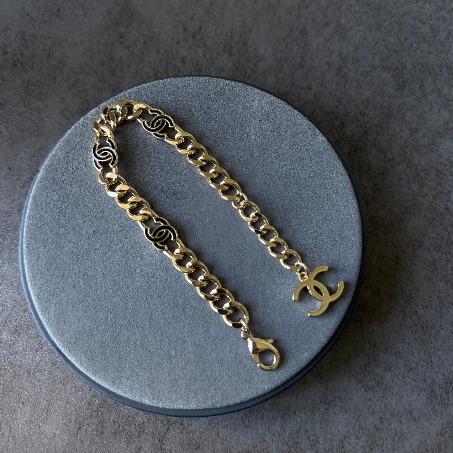 Coco cc gold chain black ceramics bracelet