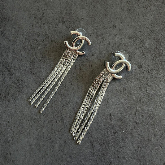 CC Logo Tassel Drop Earrings – Elegant Statement Dangle Earrings
