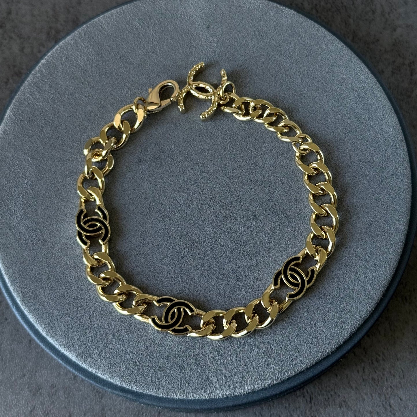 Coco cc gold chain black ceramics bracelet