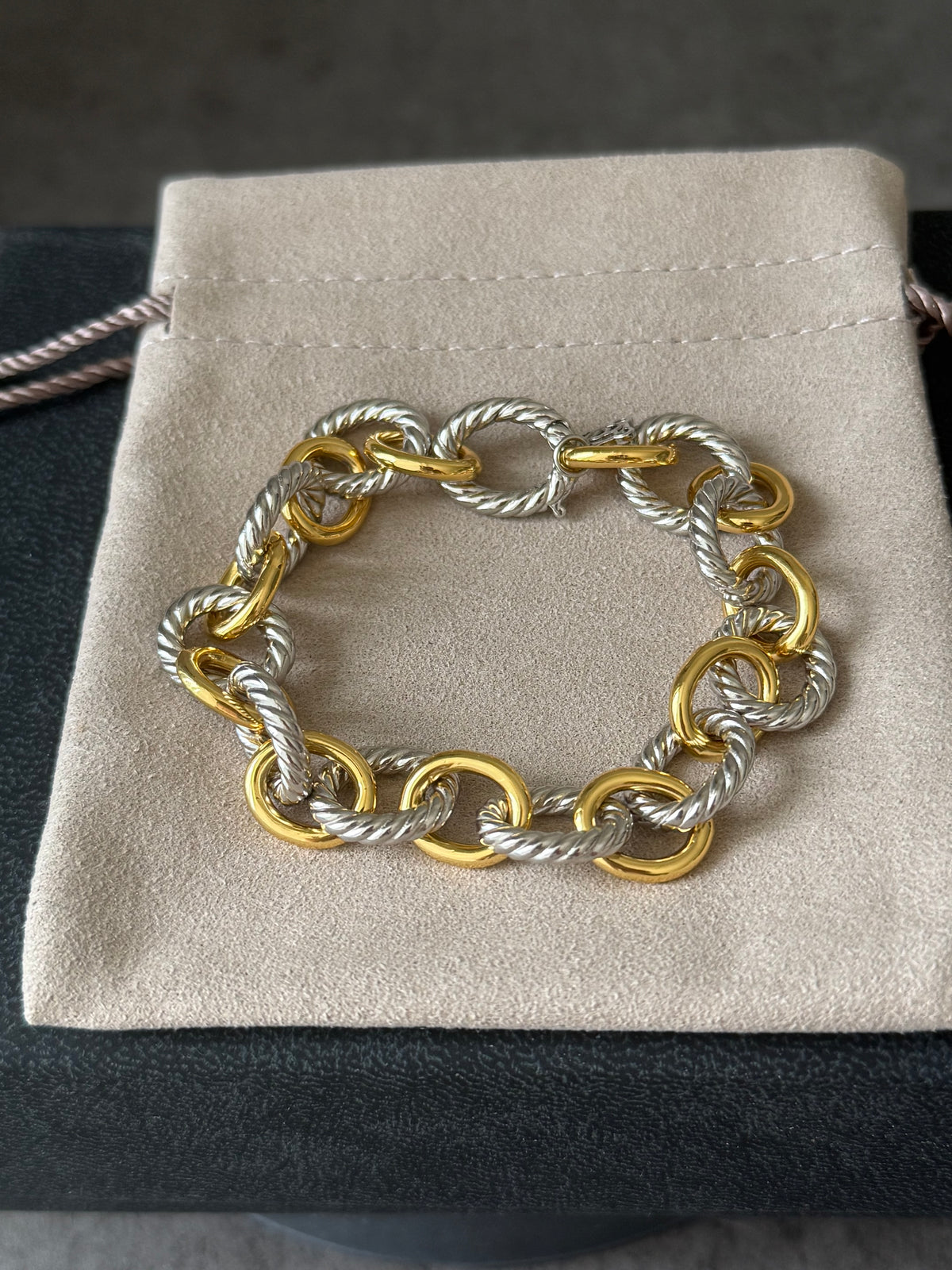 OVAL LINK CHAIN BRACELET
Sterling Silver with 18K Yellow Gold, 12mm