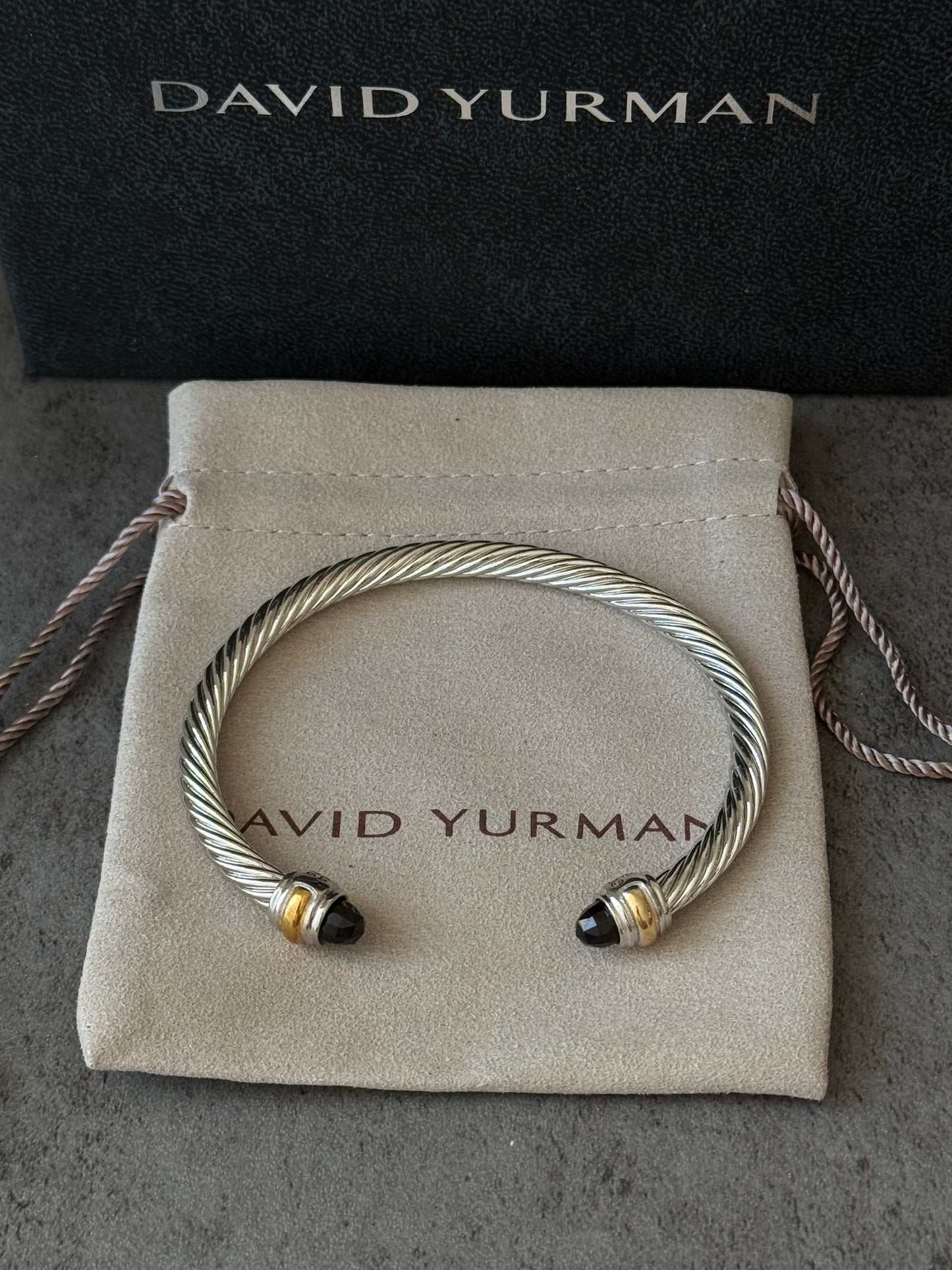5mm CLASSIC CABLE BRACELET
14K Yellow Gold and Black Onyx 19cm