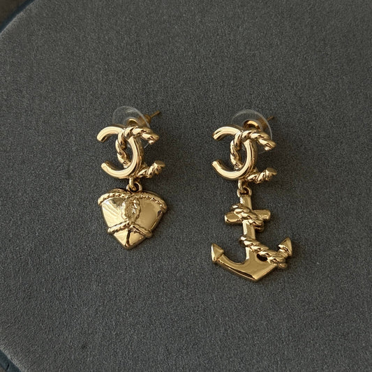 Coco Gold Asymmetrical earrings