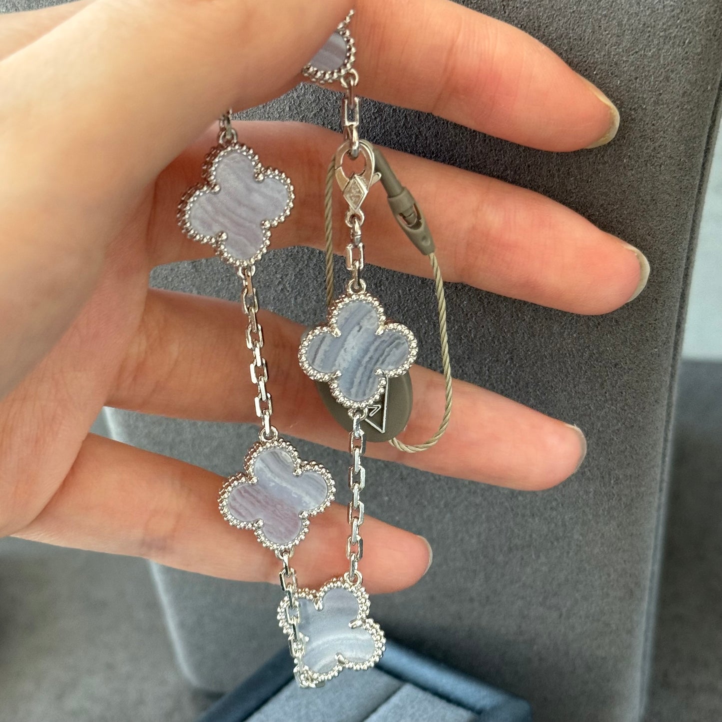Chalcedony Clover Bracelet With White Gold Plated 7.5 inches CNC version