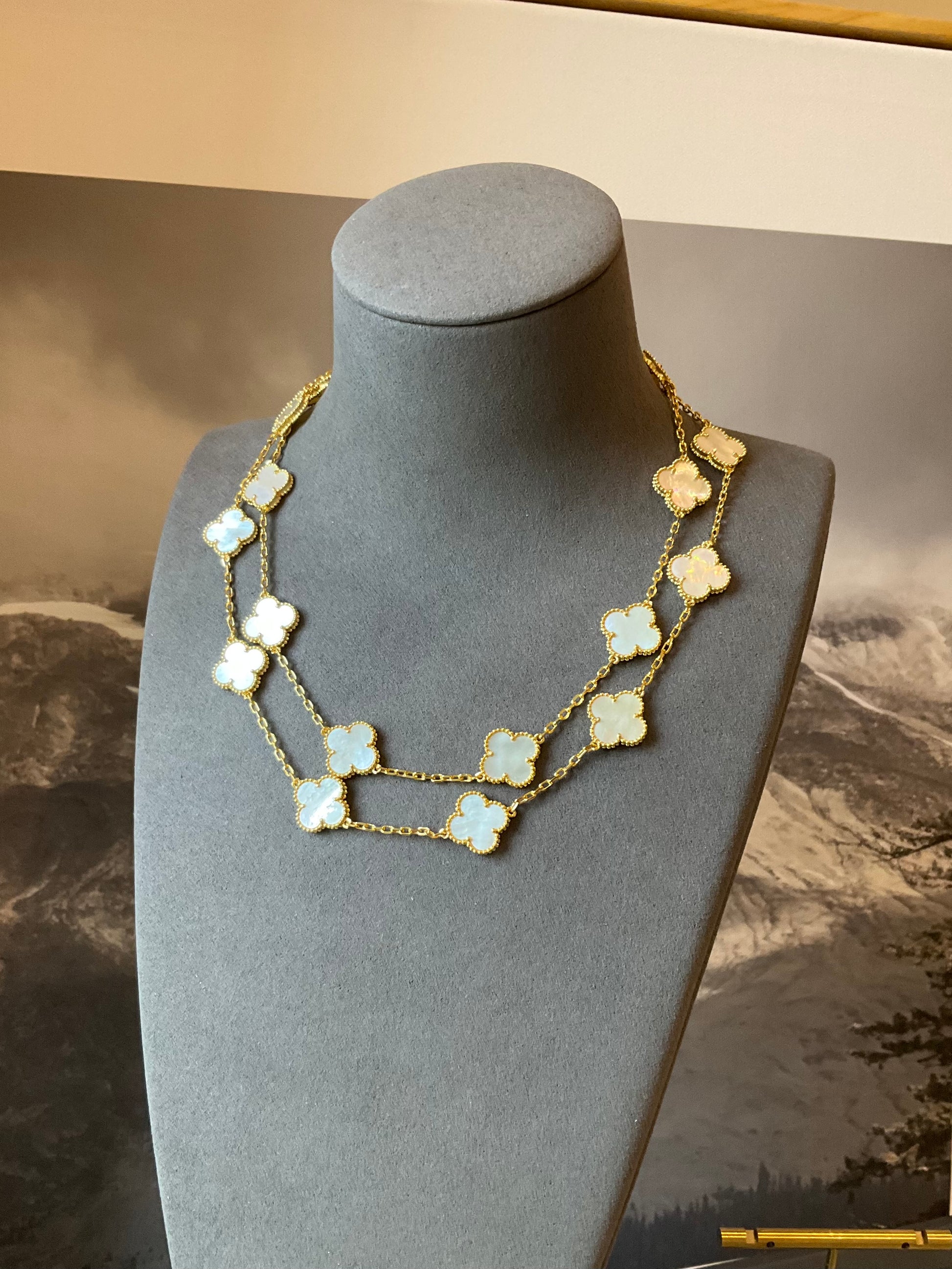 20 motifs gemstone 15mm clover necklace with 18k gold plated 84cm