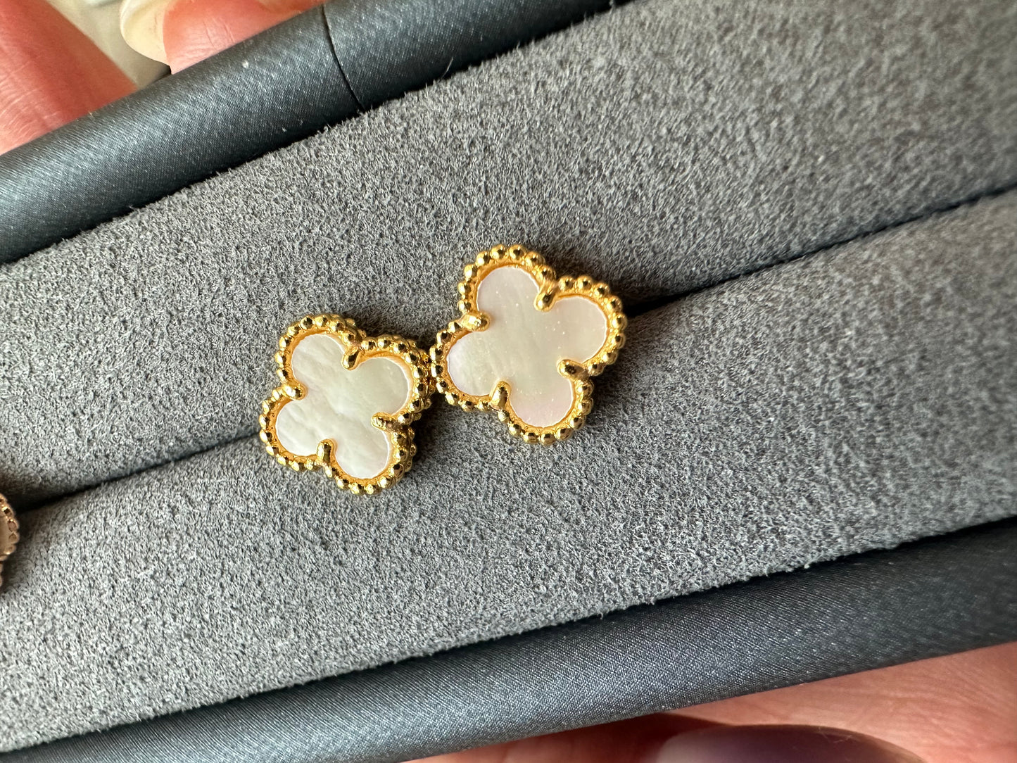 Sweet 10mm one clover earrings 18k gold plated over silver 925 - ParadiseKissCo